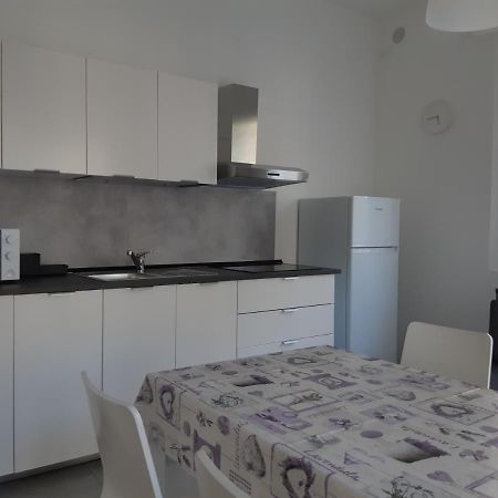 Villa Lina Римини Номер фото